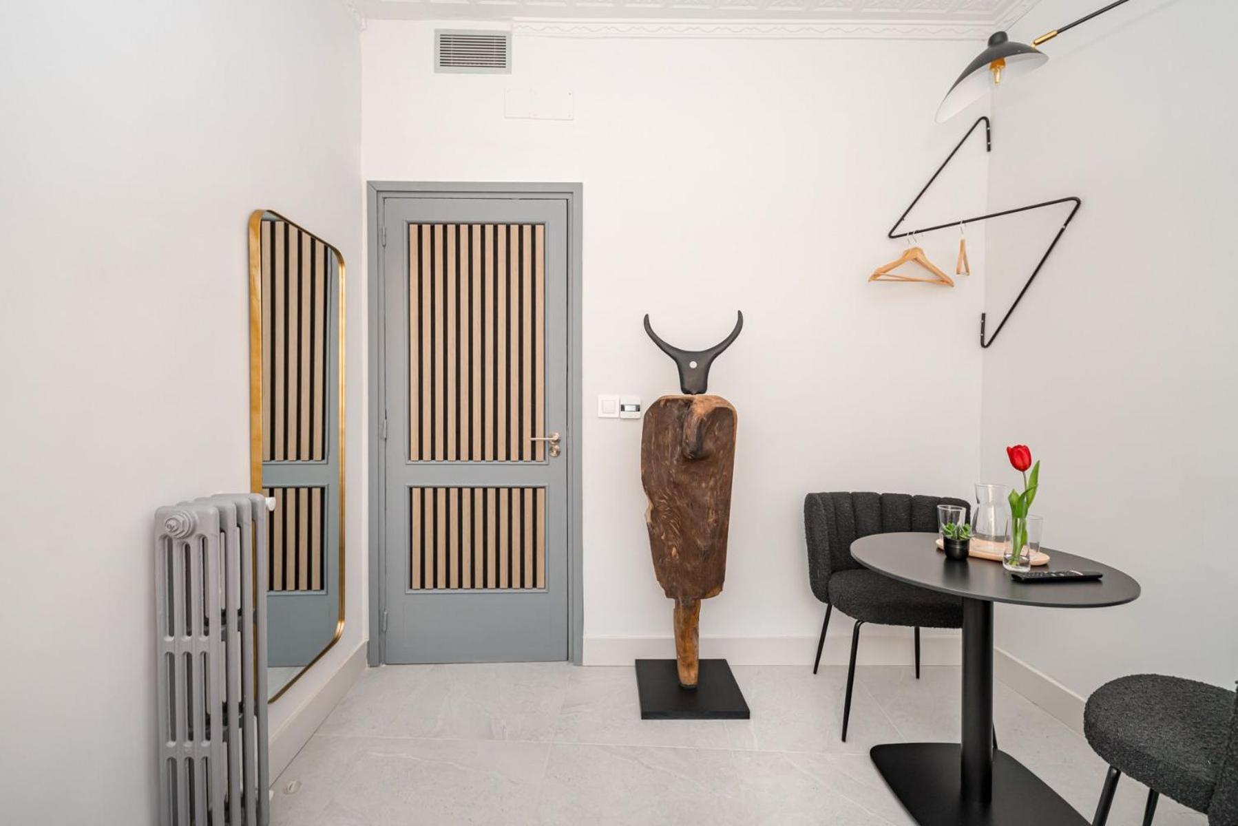 Centric Creative Rooms Мадрид Екстериор снимка