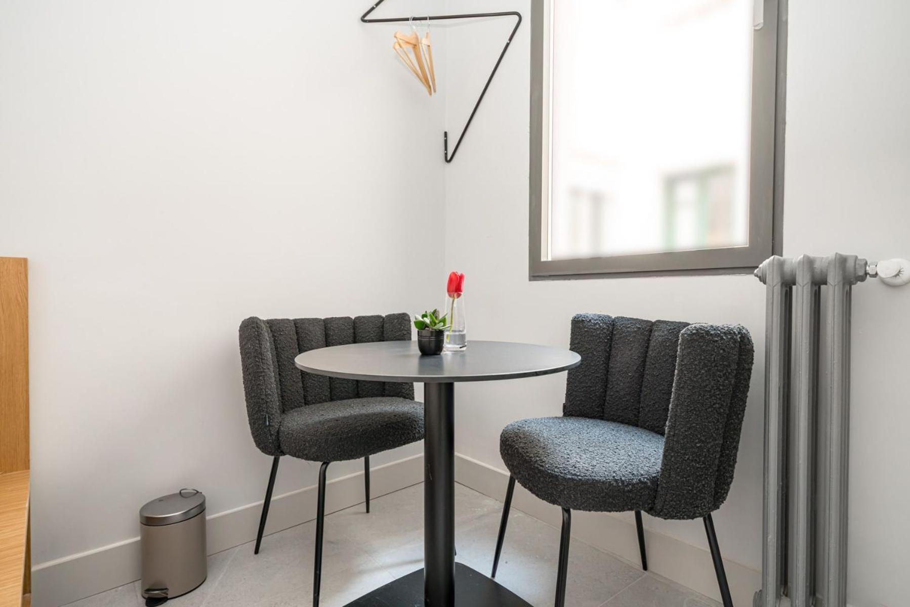 Centric Creative Rooms Мадрид Екстериор снимка